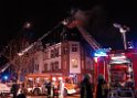 Feuer 3 Dachstuhlbrand Koeln Muelheim Gluecksburgstr P036